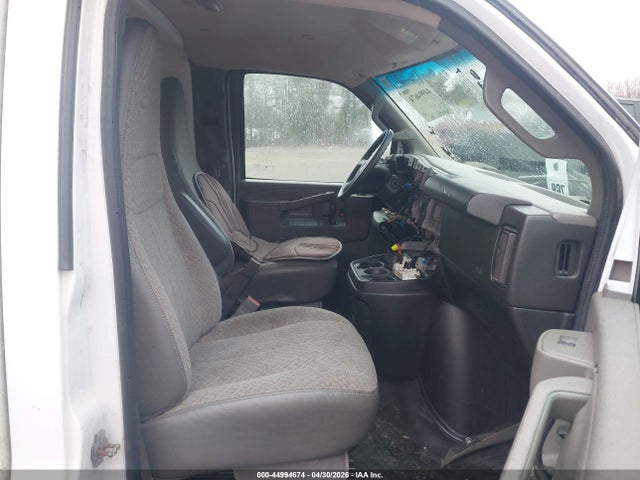 1HA6GVCG9KN014525 Chevrolet Express Cutaway 4500 Van