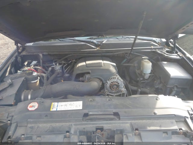 44994682 :رقم المزاد ، 1GKS2EEF1BR103427 vin ، 2011 Gmc Yukon Denali مزاد بيع