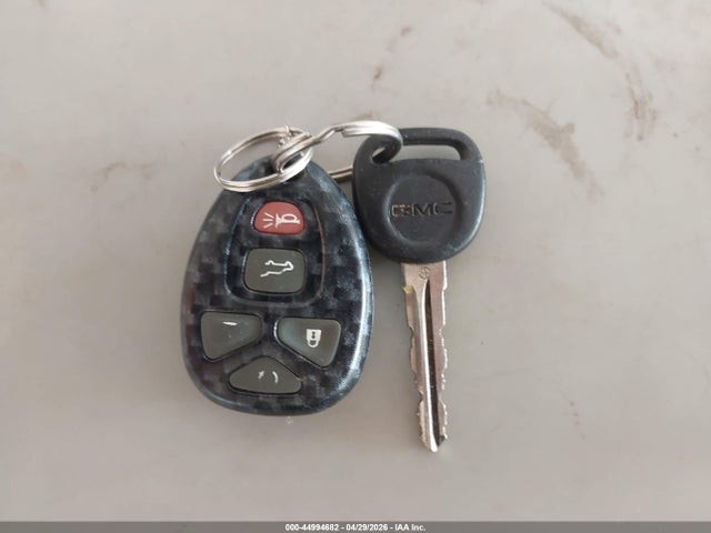 44994682 :رقم المزاد ، 1GKS2EEF1BR103427 vin ، 2011 Gmc Yukon Denali مزاد بيع