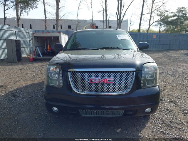 44994682 :رقم المزاد ، 1GKS2EEF1BR103427 vin ، 2011 Gmc Yukon Denali مزاد بيع