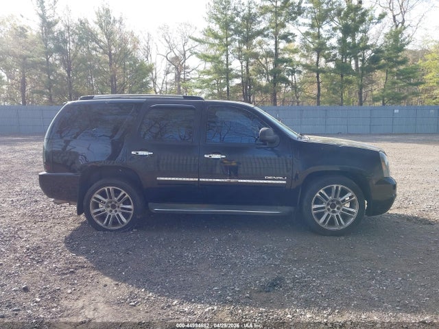 44994682 :رقم المزاد ، 1GKS2EEF1BR103427 vin ، 2011 Gmc Yukon Denali مزاد بيع