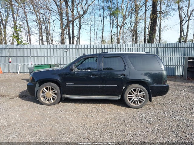 44994682 :رقم المزاد ، 1GKS2EEF1BR103427 vin ، 2011 Gmc Yukon Denali مزاد بيع