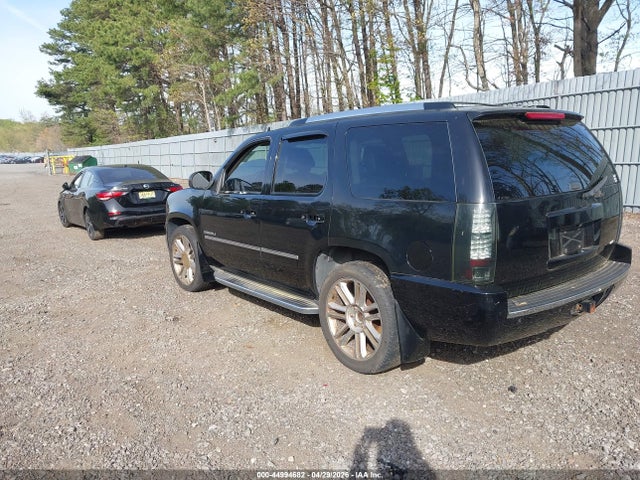 44994682 :رقم المزاد ، 1GKS2EEF1BR103427 vin ، 2011 Gmc Yukon Denali مزاد بيع