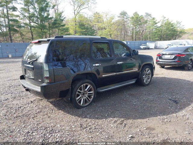 44994682 :رقم المزاد ، 1GKS2EEF1BR103427 vin ، 2011 Gmc Yukon Denali مزاد بيع