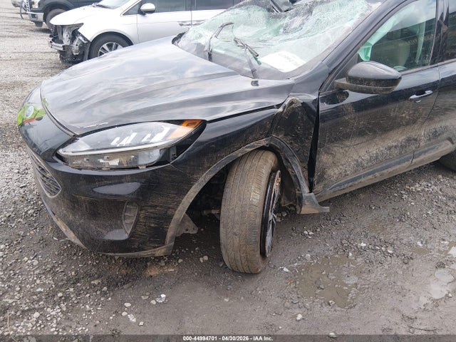 1FMCU0BZ6MUA05114 Ford Escape Se Hybrid