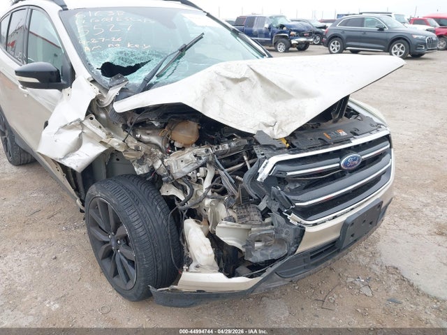 2017 Ford Escape Titanium მანქანა იყიდება აუქციონზე, vin: 1FMCU9J98HUB55527, აუქციონის ნომერი: 44994744