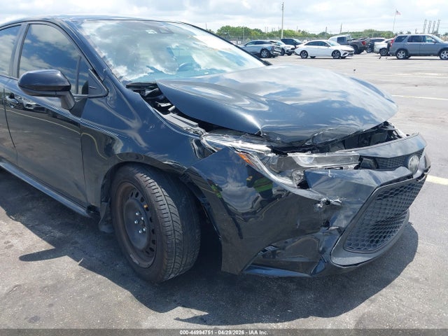 44994751 :رقم المزاد ، JTDEPRAE6LJ112736 vin ، 2020 Toyota Corolla Le مزاد بيع