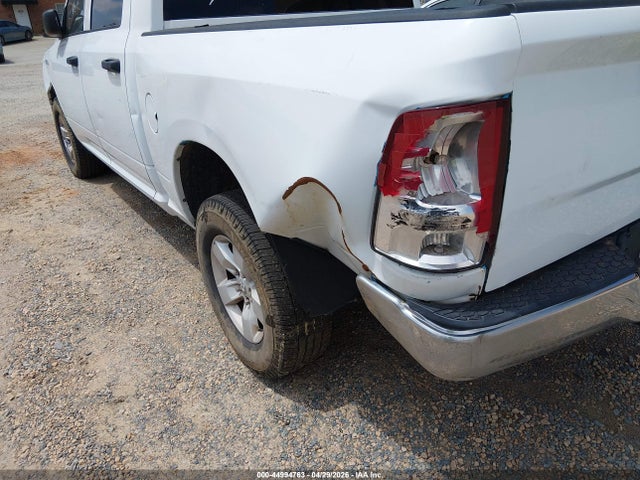 Продажа на аукционе авто 2022 Ram 1500 Classic Tradesman  4x4 5'7 Box, vin: 3C6RR7KG6NG352722, номер лота: 44994763