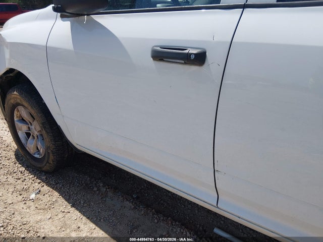 Продажа на аукционе авто 2022 Ram 1500 Classic Tradesman  4x4 5'7 Box, vin: 3C6RR7KG6NG352722, номер лота: 44994763