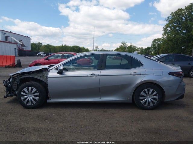 Aukcja sprzedaży 2022 Toyota Camry Le Hybrid, vin: 4T1C31AK2NU588909, numer aukcji: 44994790