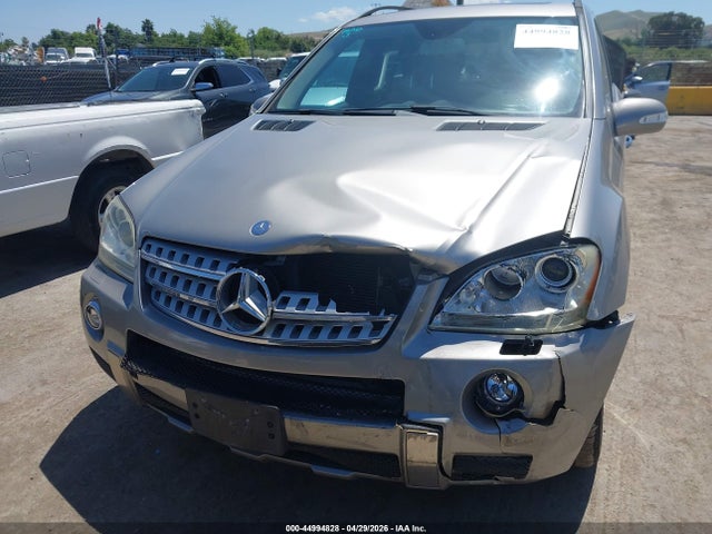 2006 Mercedes-benz Ml 500 4matic მანქანა იყიდება აუქციონზე, vin: 4JGBB75E66A057320, აუქციონის ნომერი: 44994828