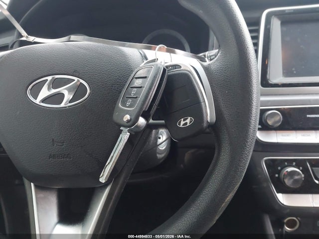 44994833 :رقم المزاد ، 5NPE24AF2KH807118 vin ، 2019 Hyundai Sonata Se مزاد بيع