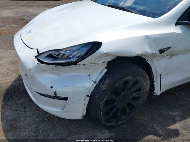 Продажа на аукционе авто 2022 Tesla Model Y Long Range Dual Motor All-wheel Drive, vin: 7SAYGDEE0NF390037, номер лота: 44994863