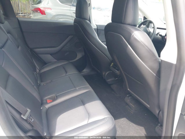 Продажа на аукционе авто 2022 Tesla Model Y Long Range Dual Motor All-wheel Drive, vin: 7SAYGDEE0NF390037, номер лота: 44994863