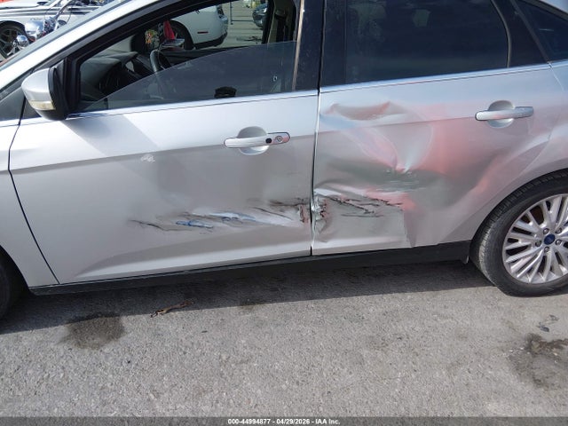 Aukcja sprzedaży 2017 Ford Focus Titanium, vin: 1FADP3J23HL347739, numer aukcji: 44994877