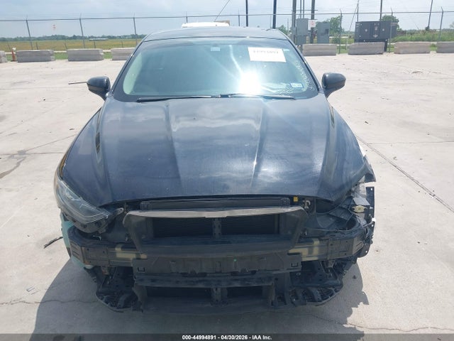 3FA6P0H7XHR194786 Ford FUSION SE
