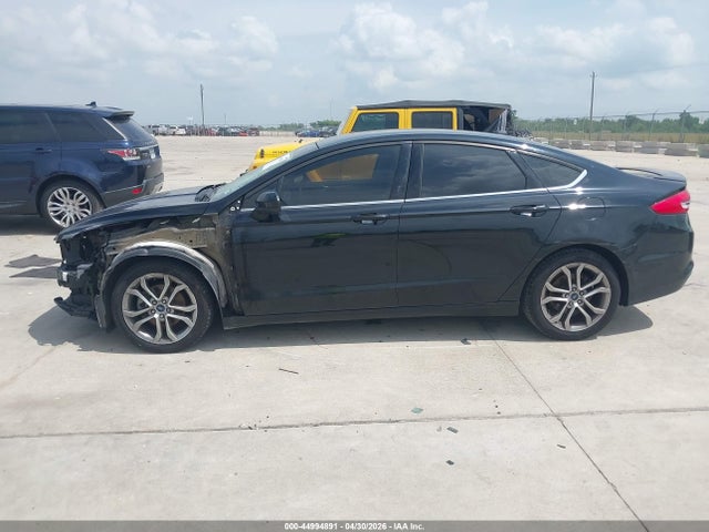 3FA6P0H7XHR194786 Ford FUSION SE