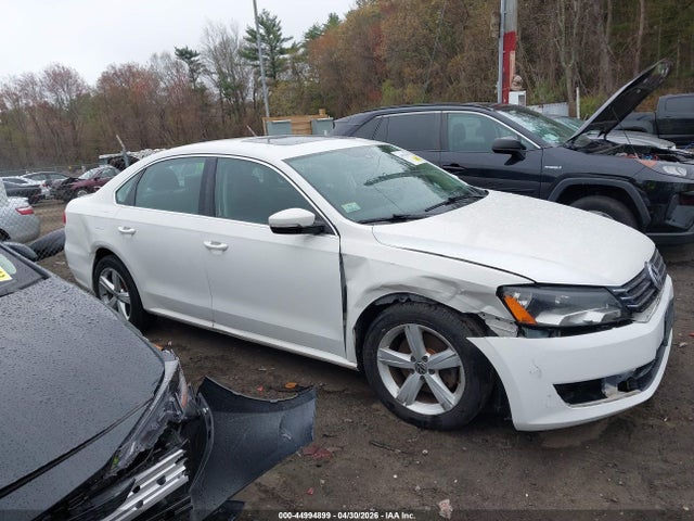 Aukcja sprzedaży 2013 Volkswagen Passat 2.5l Se, vin: 1VWBP7A33DC001957, numer aukcji: 44994899