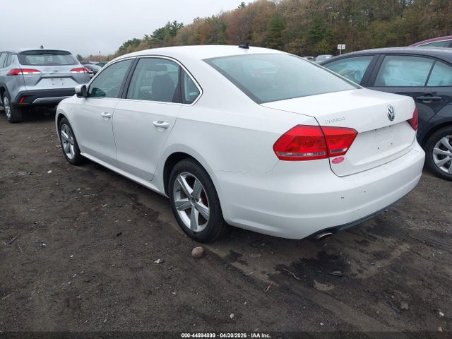 Aukcja sprzedaży 2013 Volkswagen Passat 2.5l Se, vin: 1VWBP7A33DC001957, numer aukcji: 44994899