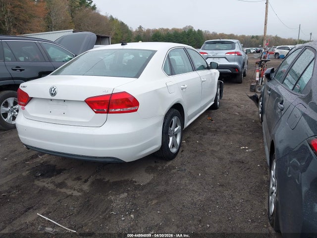 Aukcja sprzedaży 2013 Volkswagen Passat 2.5l Se, vin: 1VWBP7A33DC001957, numer aukcji: 44994899