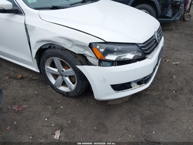Aukcja sprzedaży 2013 Volkswagen Passat 2.5l Se, vin: 1VWBP7A33DC001957, numer aukcji: 44994899