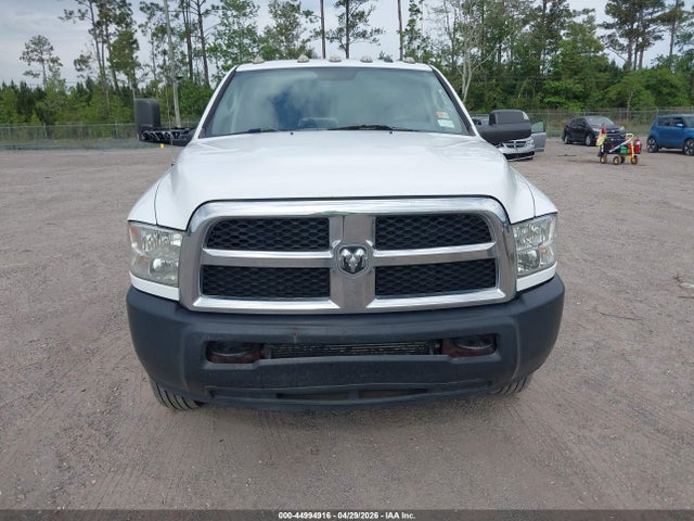 44994916 :رقم المزاد ، 3C63RRHL8JG401063 vin ، 2018 Ram 3500 Slt  4x4 8' Box مزاد بيع
