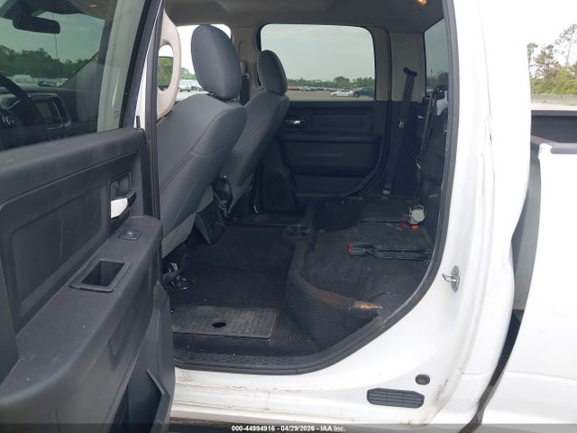 44994916 :رقم المزاد ، 3C63RRHL8JG401063 vin ، 2018 Ram 3500 Slt  4x4 8' Box مزاد بيع