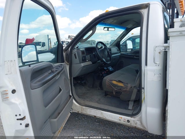 44994934 :رقم المزاد ، 1FDXF47P34EE07757 vin ، 2004 Ford F-450 Xl/xlt مزاد بيع