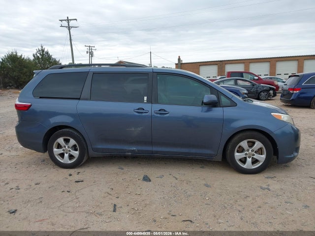 Продаж на аукціоні авто 2015 Toyota Sienna Le 8 Passenger, vin: 5TDKK3DCXFS545928, номер лоту: 44994935