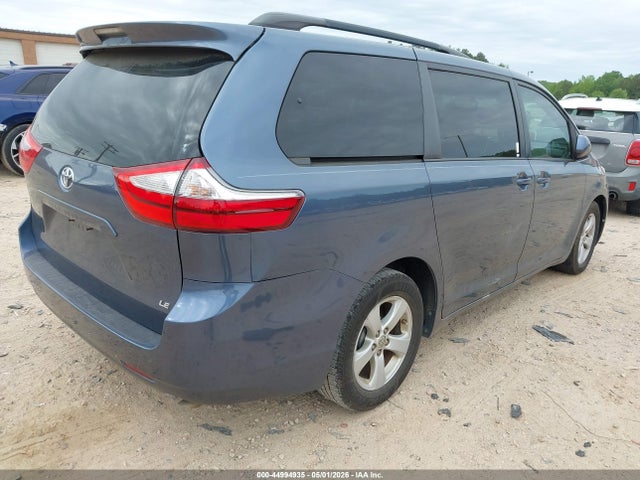 Продаж на аукціоні авто 2015 Toyota Sienna Le 8 Passenger, vin: 5TDKK3DCXFS545928, номер лоту: 44994935