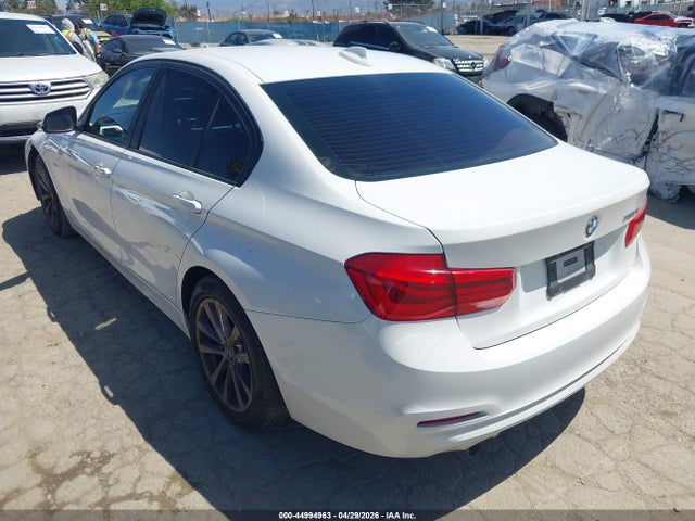 2018 Bmw 320i მანქანა იყიდება აუქციონზე, vin: WBA8E1G57JNU89560, აუქციონის ნომერი: 44994963