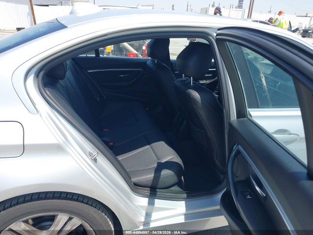 WBA8B9G30HNU52124 BMW 330I