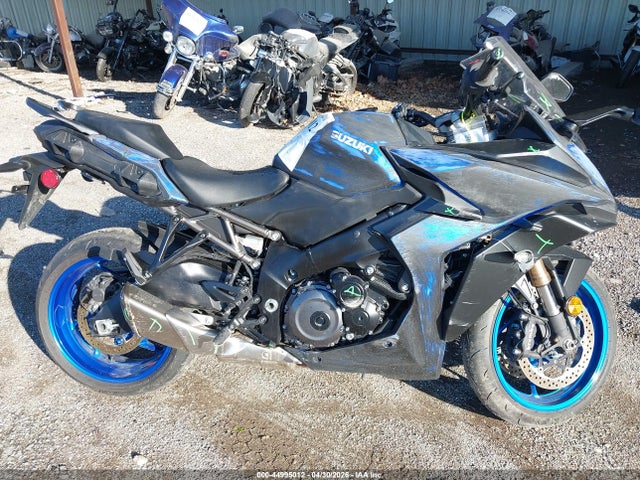 Продажа на аукционе авто 2023 Suzuki Gsx1000 Gt/gt+, vin: JS1EK12B4P7100120, номер лота: 44995012