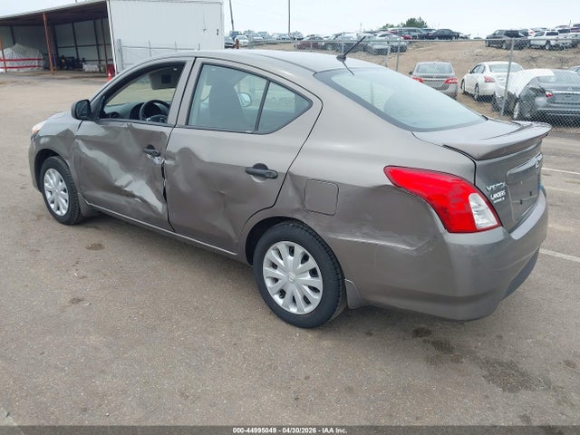 3N1CN7AP7FL805351 Nissan Versa 1.6 S+