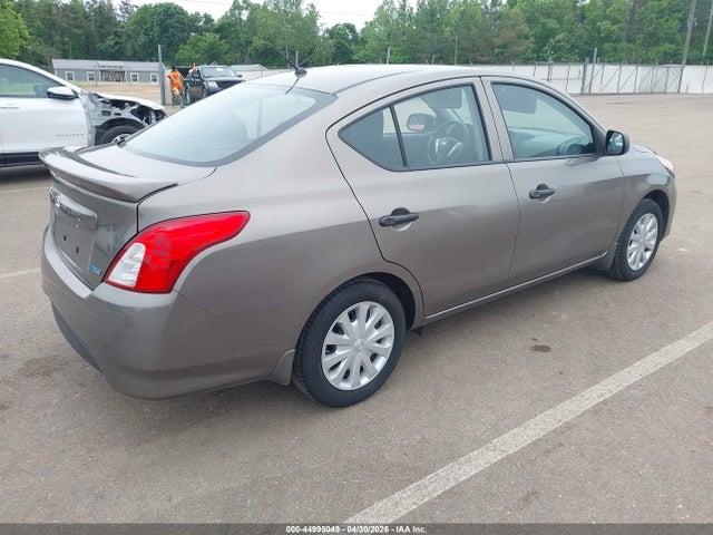 3N1CN7AP7FL805351 Nissan Versa 1.6 S+