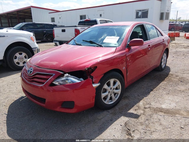 44995111 :رقم المزاد ، 4T4BF3EK8BR115056 vin ، 2011 Toyota Camry Le مزاد بيع