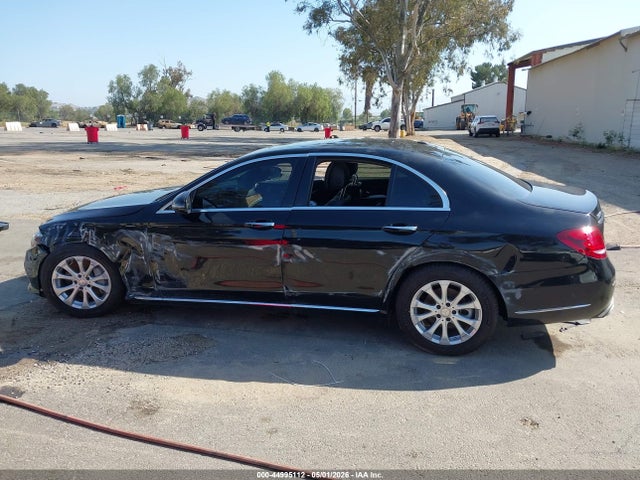 44995112 :رقم المزاد ، WDDZF4JB8HA119200 vin ، 2017 Mercedes-benz E 300 مزاد بيع