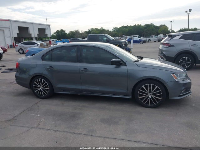 44995122 :رقم المزاد ، 3VWD17AJ0FM414347 vin ، 2015 Volkswagen Jetta 1.8t Sport مزاد بيع