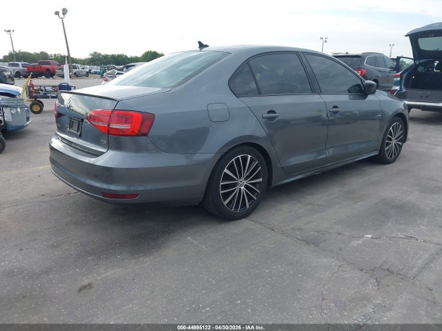44995122 :رقم المزاد ، 3VWD17AJ0FM414347 vin ، 2015 Volkswagen Jetta 1.8t Sport مزاد بيع
