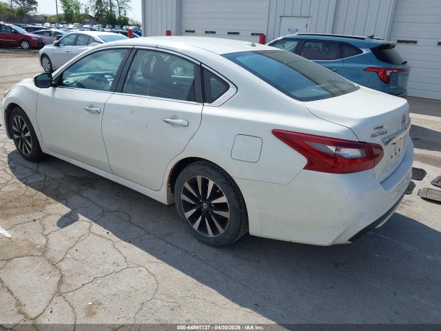 2018 Nissan Altima 2.5 Sl მანქანა იყიდება აუქციონზე, vin: 1N4AL3AP9JC171201, აუქციონის ნომერი: 44995137