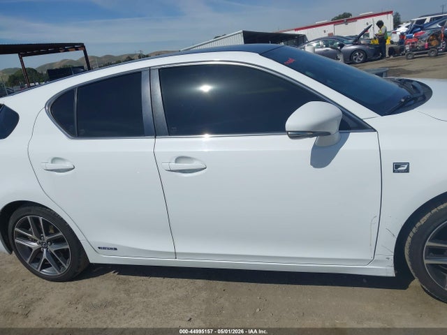 JTHKD5BH9G2256096 Lexus CT 200H