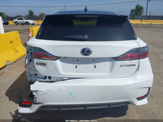 JTHKD5BH9G2256096 Lexus CT 200H