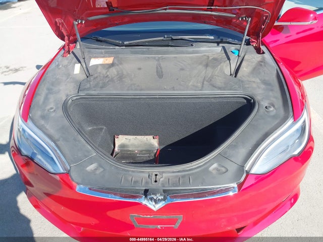 2016 Tesla Model S 60/70/75/85 მანქანა იყიდება აუქციონზე, vin: 5YJSA1E11GF174684, აუქციონის ნომერი: 44995164