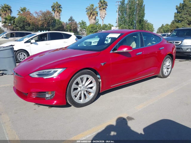 2016 Tesla Model S 60/70/75/85 მანქანა იყიდება აუქციონზე, vin: 5YJSA1E11GF174684, აუქციონის ნომერი: 44995164