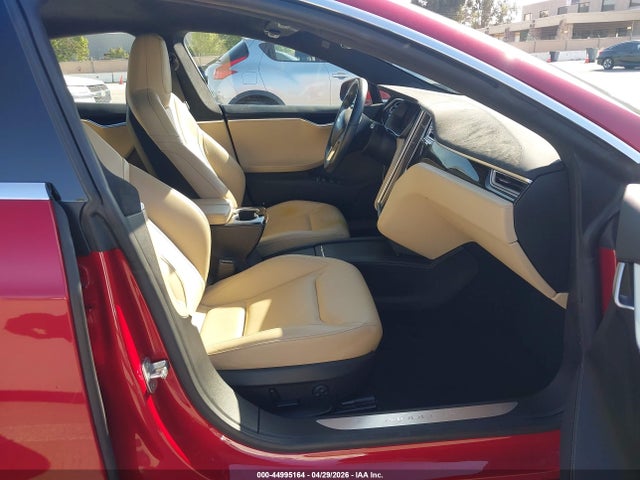 2016 Tesla Model S 60/70/75/85 მანქანა იყიდება აუქციონზე, vin: 5YJSA1E11GF174684, აუქციონის ნომერი: 44995164