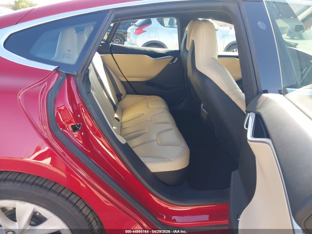 2016 Tesla Model S 60/70/75/85 მანქანა იყიდება აუქციონზე, vin: 5YJSA1E11GF174684, აუქციონის ნომერი: 44995164