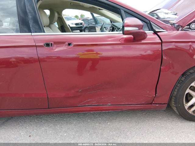 44995175 :رقم المزاد ، 3FA6P0H73GR376988 vin ، 2016 Ford Fusion Se مزاد بيع