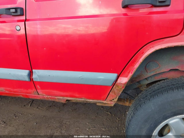 Aukcja sprzedaży 2000 Jeep Cherokee Sport, vin: 1J4FF48S2YL112843, numer aukcji: 44995189