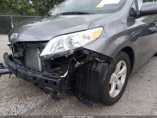 2016 Toyota Sienna Le 8 Passenger მანქანა იყიდება აუქციონზე, vin: 5TDKK3DC7GS729435, აუქციონის ნომერი: 44995193