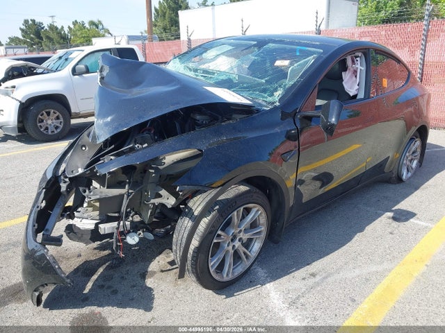 Продажа на аукционе авто 2023 Tesla Model Y, vin: 7SAYGDEE6PA139572, номер лота: 44995195
